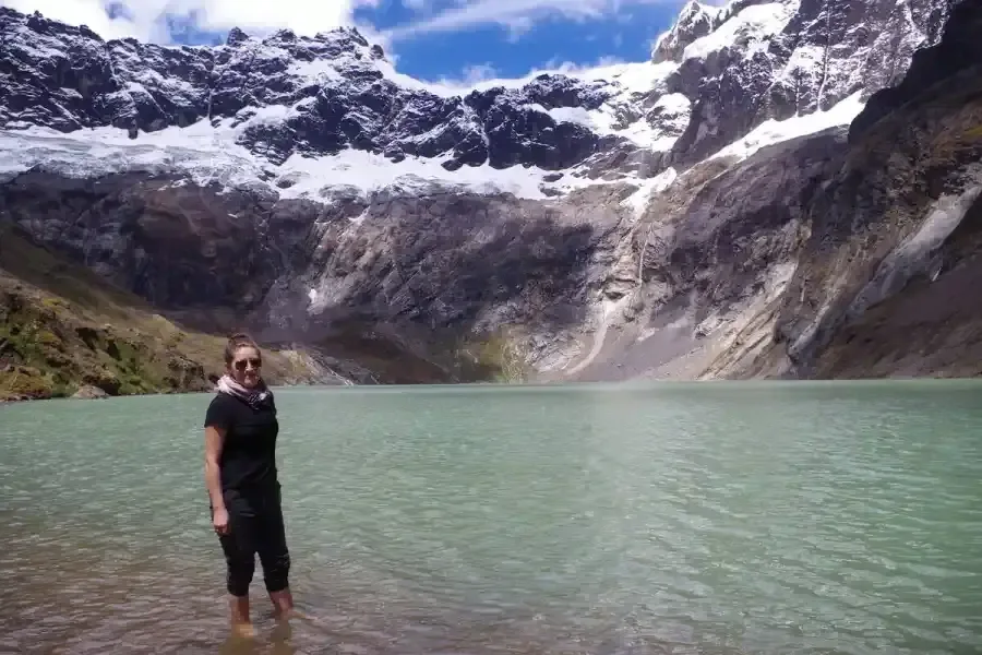 Vulkan Laguna Amarilla, Altar in Ecuador.